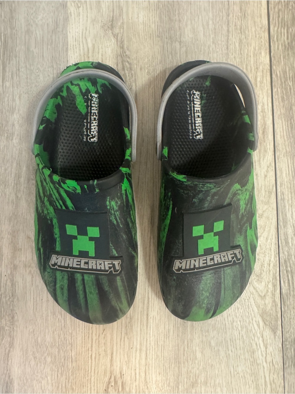 Minecraft Kids Green & Black Slip-On Sandals